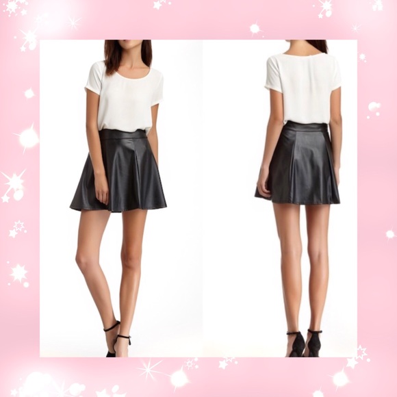 Socialite Dresses & Skirts - NWOT SOCIALITE Vegan Leather Skater Skirt